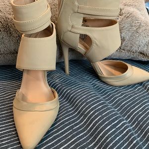 Heels nude